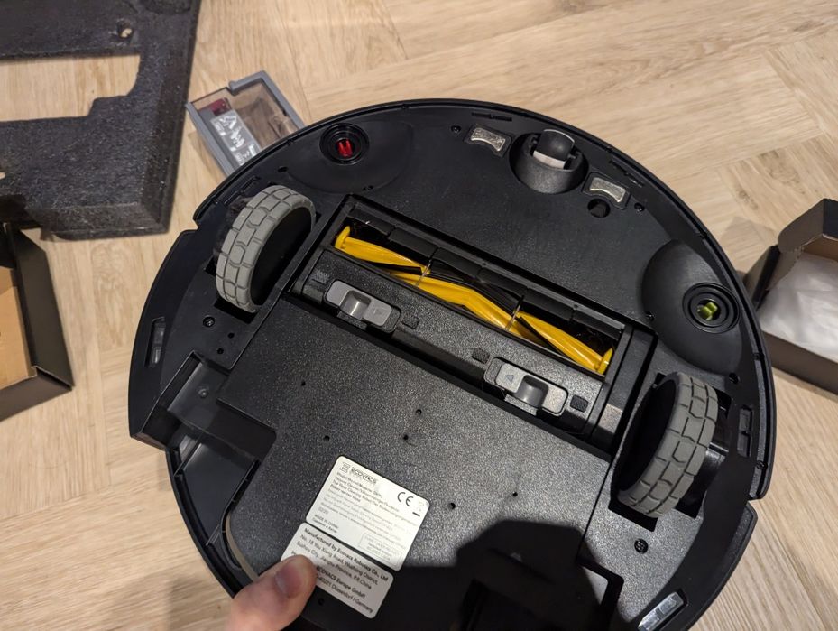 Deebot Ozmo 950 robot sprzątający