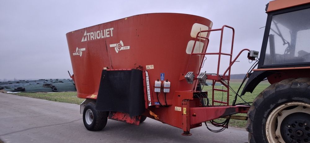 Wóz paszowy trioliet 16m³