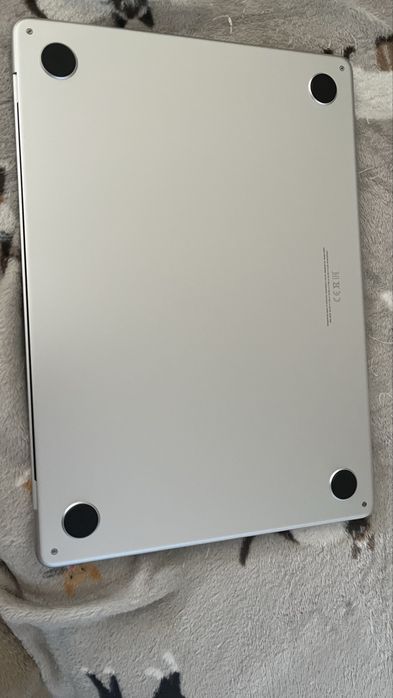 Macbook Air 13” M2 | 16GB RAM | 256GB | srebrny | komplet | bateria 86%