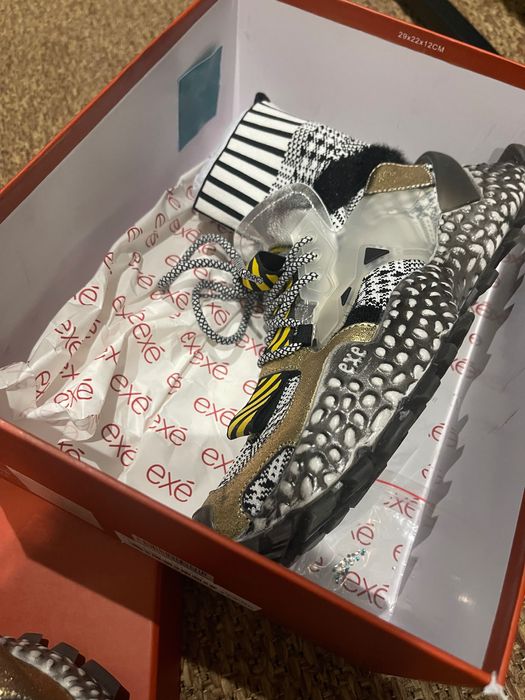 Sapatilhas marca exé