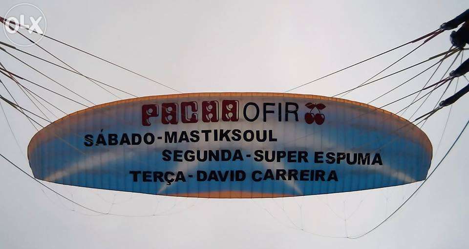 Publicidade aérea em paramotor, voos de baptismo paramotor.