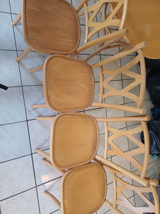 Stół bukowy 80 cm + 4 krzesła gięte. Jasne.. Fabryka Jasienica. Bistro.