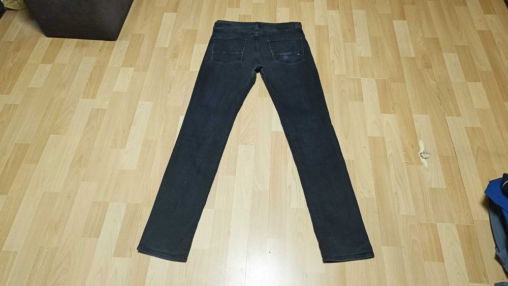 Męskie spodnie jeansowe TOMMY HILFIGER DENTON STRETCH r.L stan b.dobry