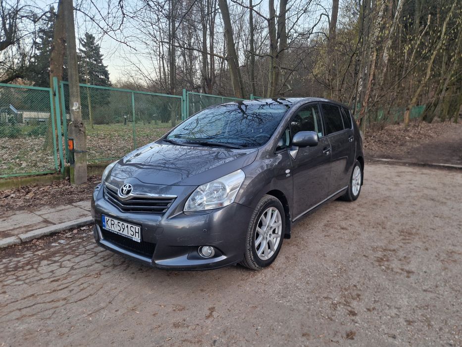 Toyota Verso salon Polski