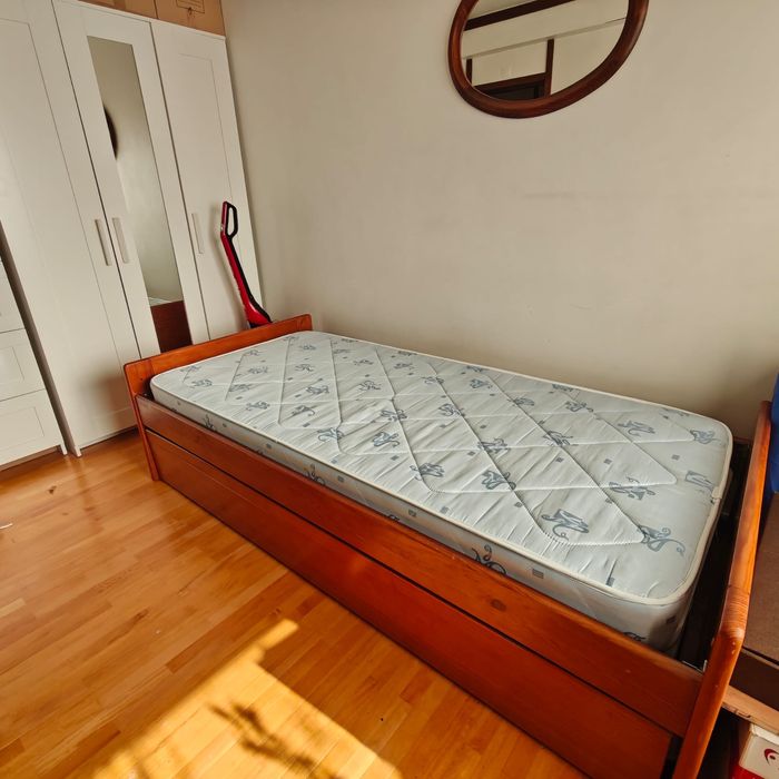 Cama dupla com gaveta