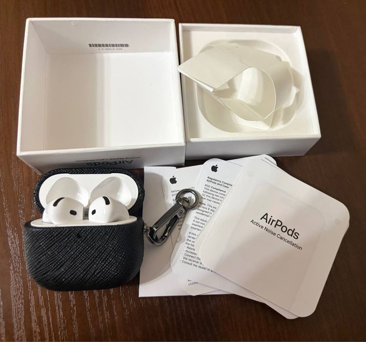 AirPods 4 оригінальні вживані
