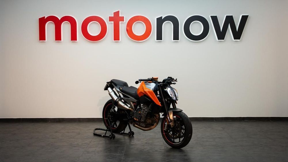 KTM Duke  790