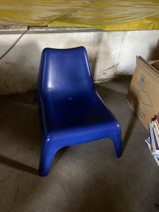 Fotel plastikowy
