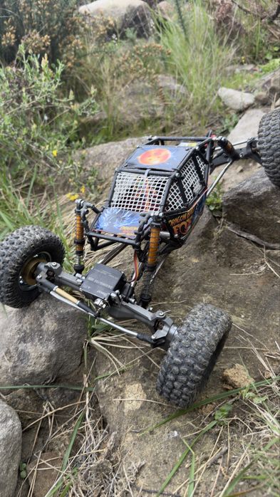 Crowler RC 1/10 preparada com comjunto de pneus extra .2.2 com jantes e pesos