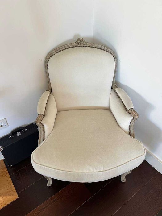 Poltrona em estilo rococó