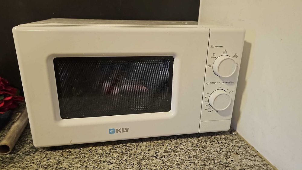 e-KLY Microwave Oven – Fully Working | Good Condition