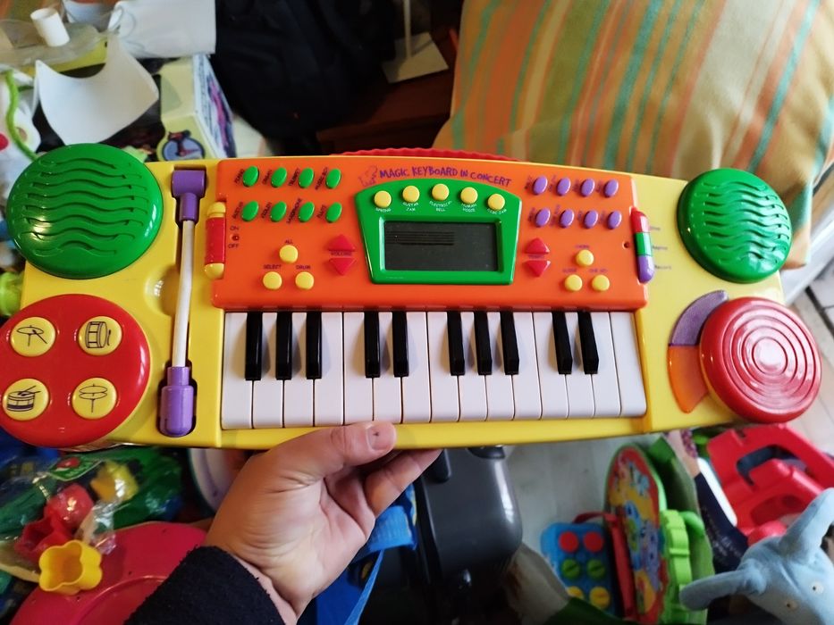 Brinquedos para criança/bebé vários preços
