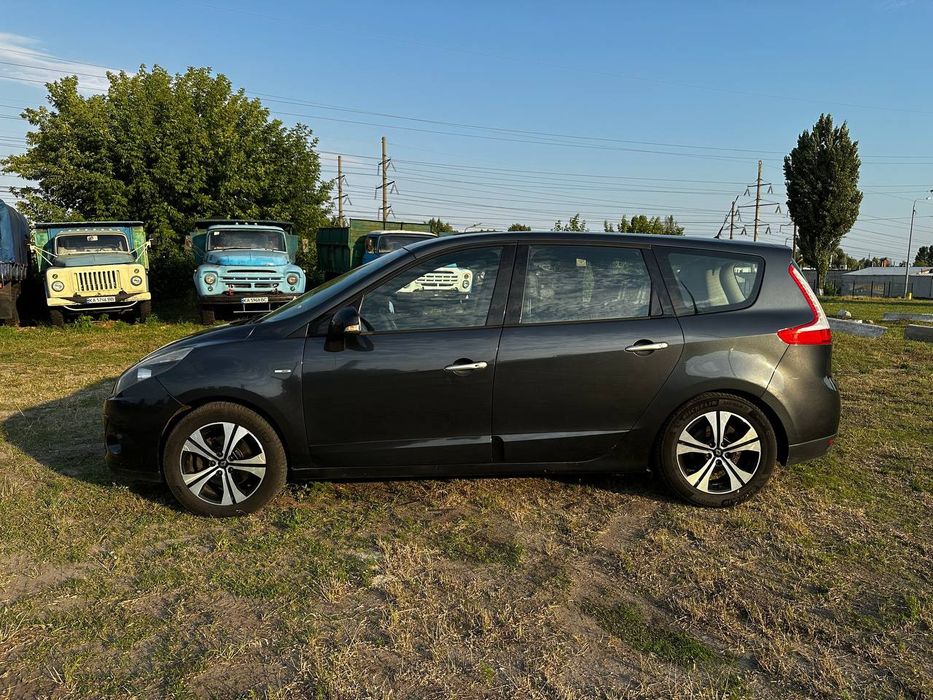 Renault Scenic 3 Bose 2011 рік в гарному стані