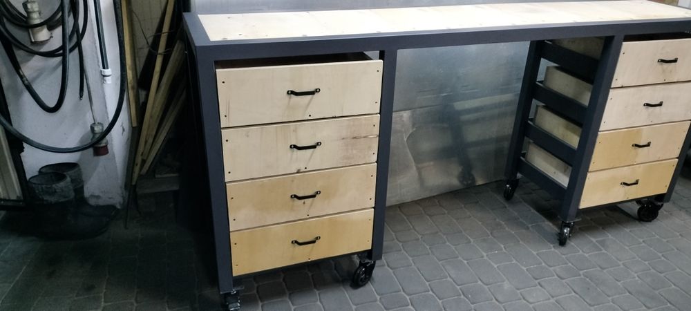Solidny stół warsztatowy (Falbanek)