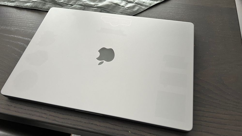 Apple MacBook Pro 16” M1 Pro