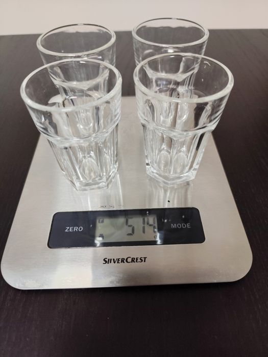 Lote de 4 copos de vidro pequenos (10 cl)