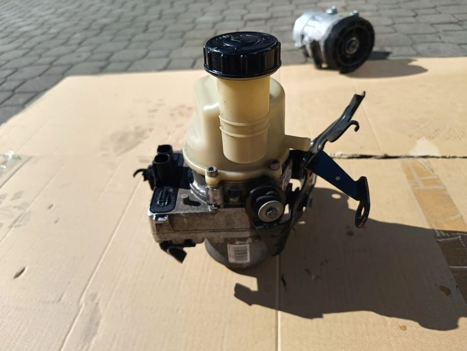 pompa wspomagania dacia sandero ii 2 491102583r