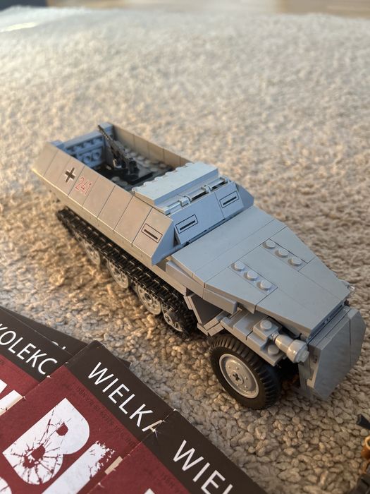 Klocki cobi Hanomag Sd.kfz. 251 niemiecki transporter opancerzony