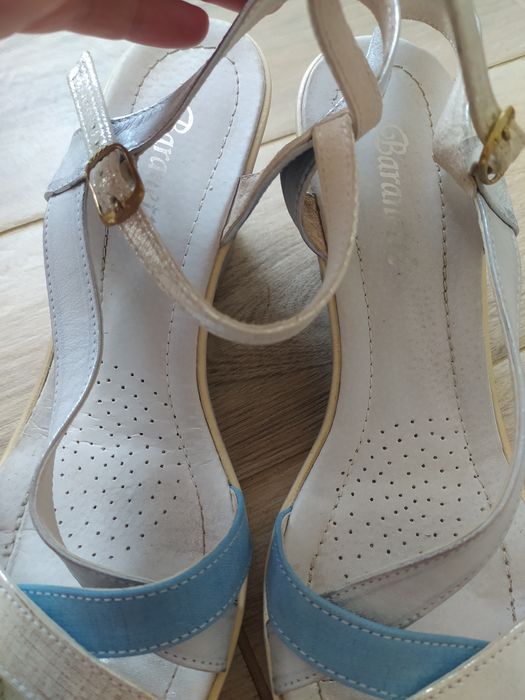Buty na koturnie 41