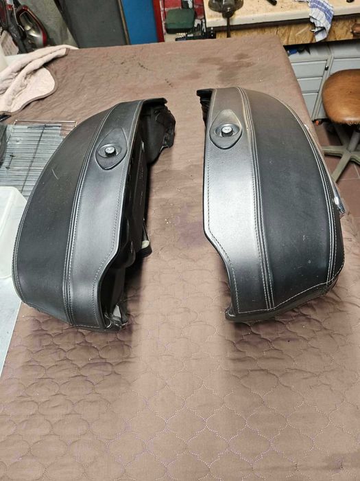 Yamaha XV 1900 Kufry motocyklowe, plus stelaż.