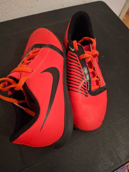 Chuteira NIKE semi nova