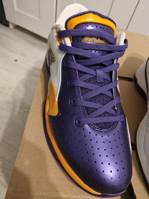 Buty sportowe, barwy LA Lakers, rozmiar 43