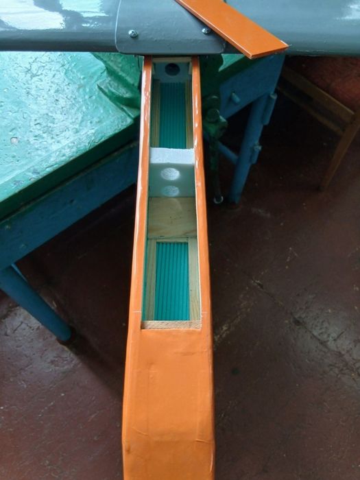 Авіамодель під радіо