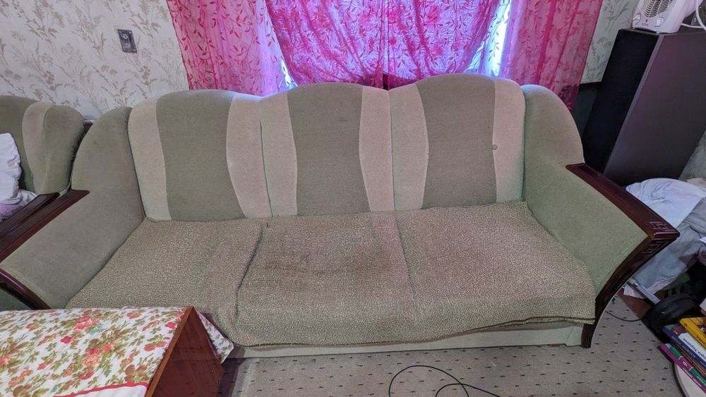 Диван під ремонт та крісла