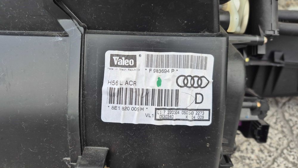 Caixa Sofagem ar condicionado Completa Audi A4 B6 B7 8E  Ref. 8E1820005H original em excelente estado