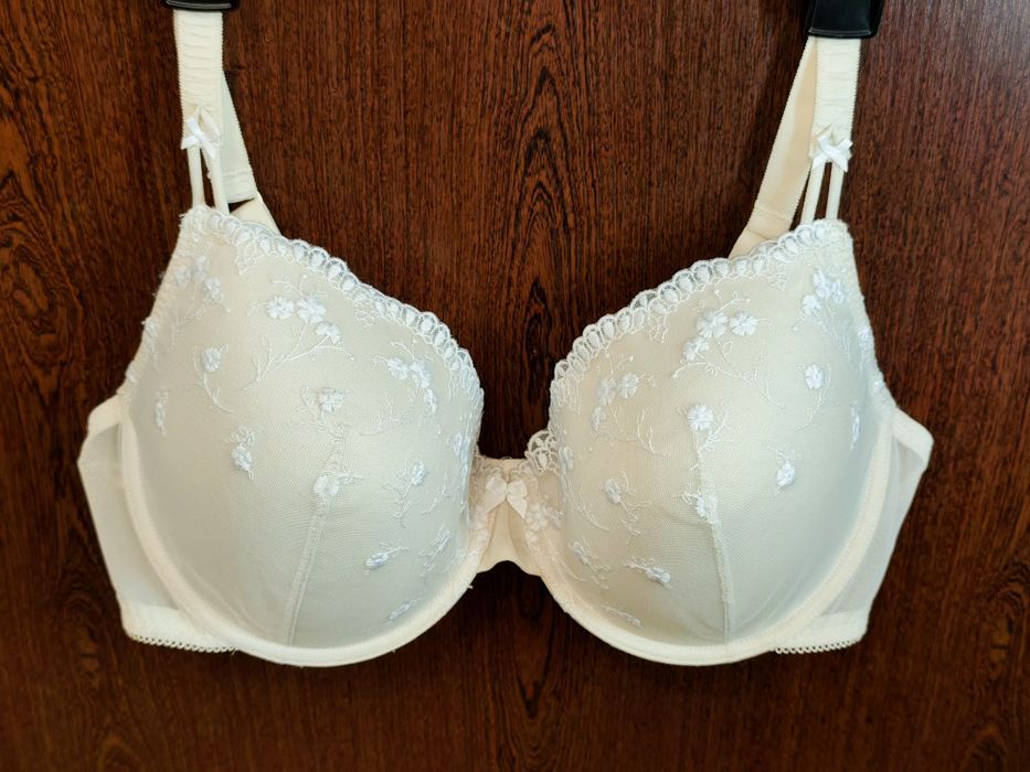 Бюстгальтер 90D/E