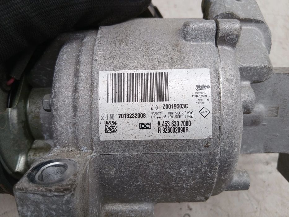 Compressor AC RENAULT Twingo III (BCM_)