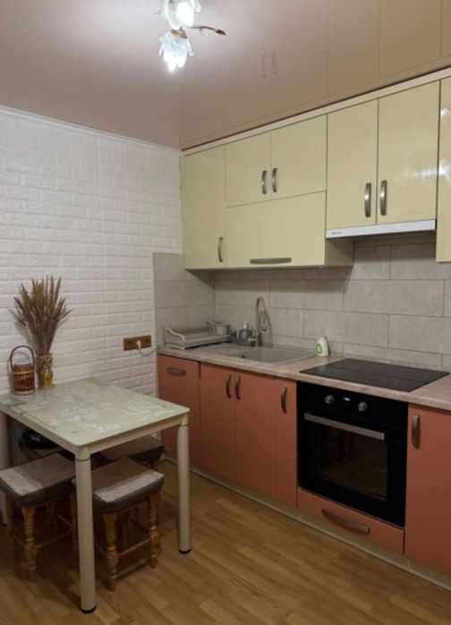 Продаж 2 кімнатної квартири Глинянський Тракт
