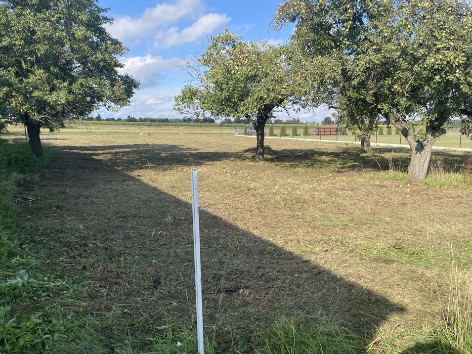 SPRZEDAM działkę z WZ 1500 m2