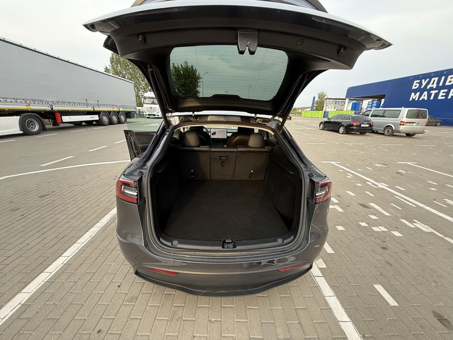 Tesla Model Y Performance 2023