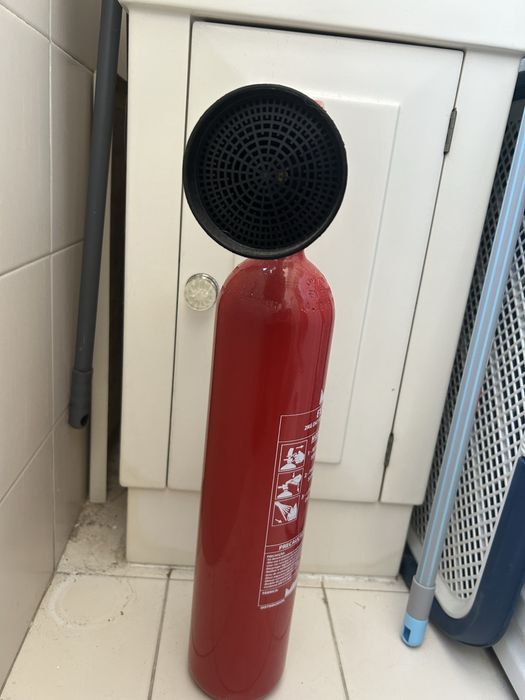 Extintor Dioxido de Carbono CO2 - trocar refil