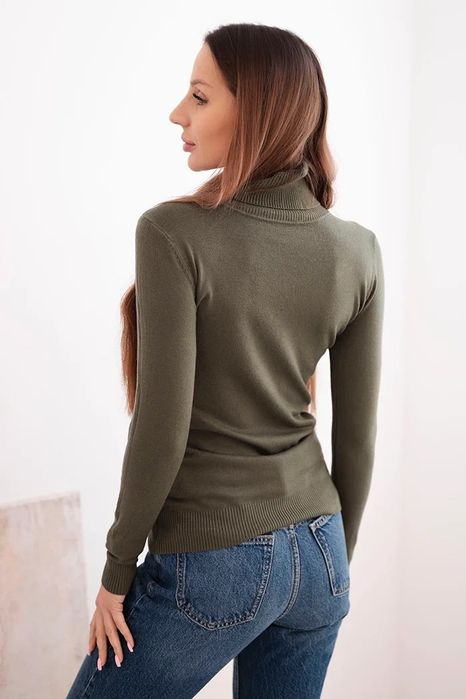 Khaki sweter damski z golfem dopasowany długi rękaw z wiskozy