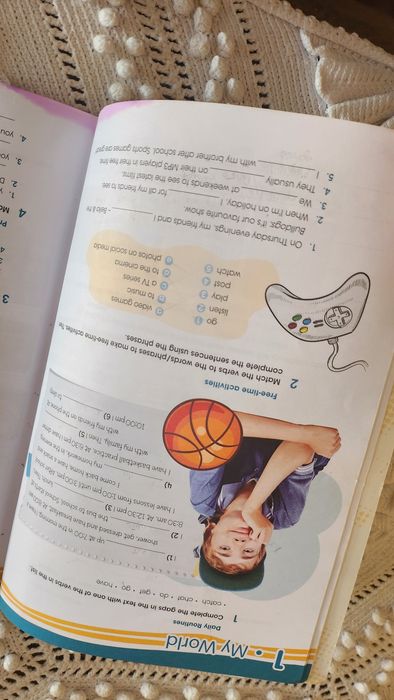 Livro de fichas ingles 6 ano Flash