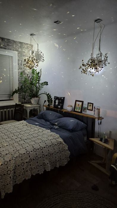 Світильник інтерьєрний  з 3-ма підвісками