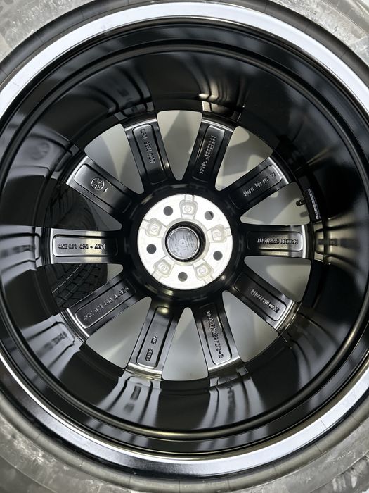 Комплект Audi S-line E-tron Q8 Q7 9JH2x20 ET33 255/50 R20 диски шины