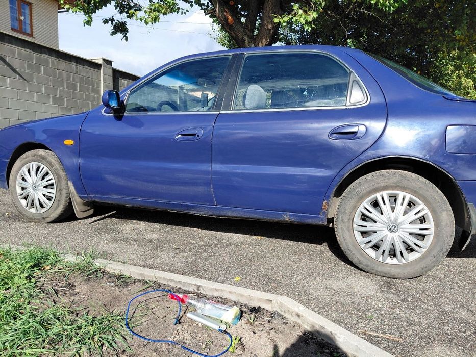 Продам KIA Clarus