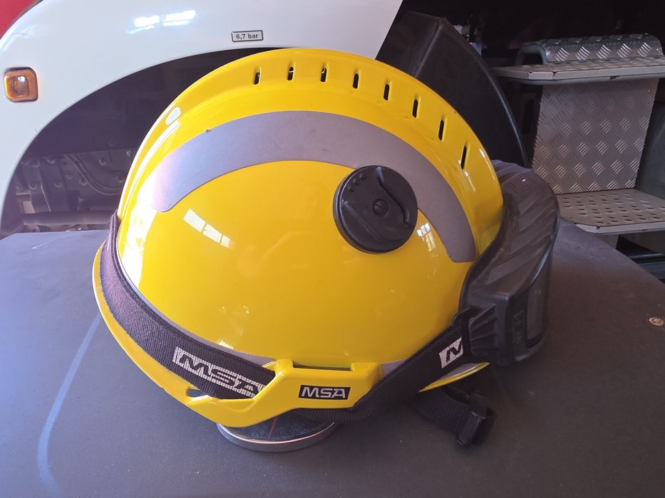 Hełm strażacki MSA F2 x trem