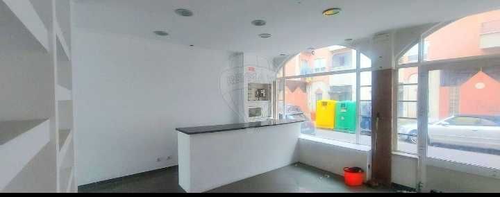 Arrenda-se loja com 191m2