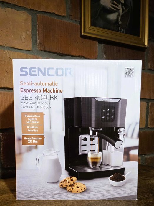 Ekspres kolbowy Sencor SES 4040BK | 20 Bar | System Mleczny | Box
