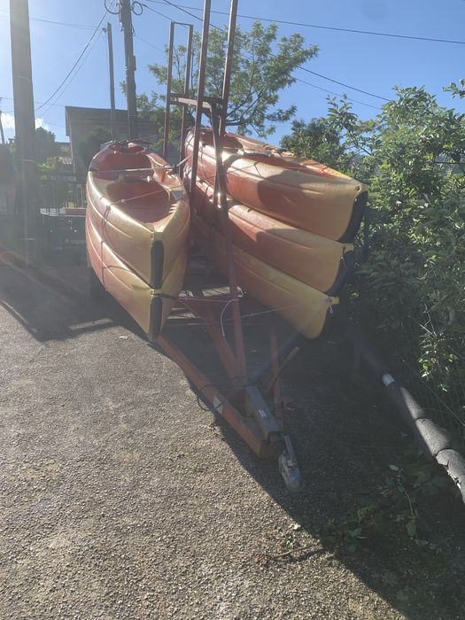 5 CANOA 1 reboque com trava ao cabeçalho