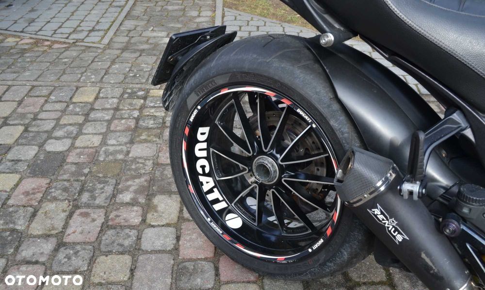 Ducati Diavel Strada 1200