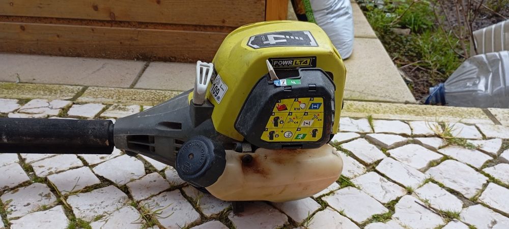 Vendo roçadora para peças