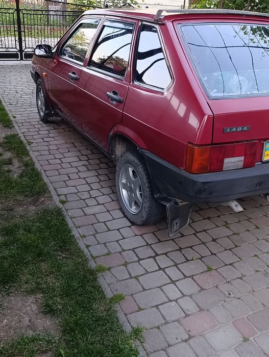 Продам ваз 2109.