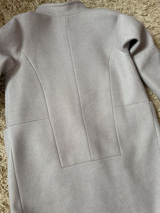 Пальто бежеве світле Victoria bloom