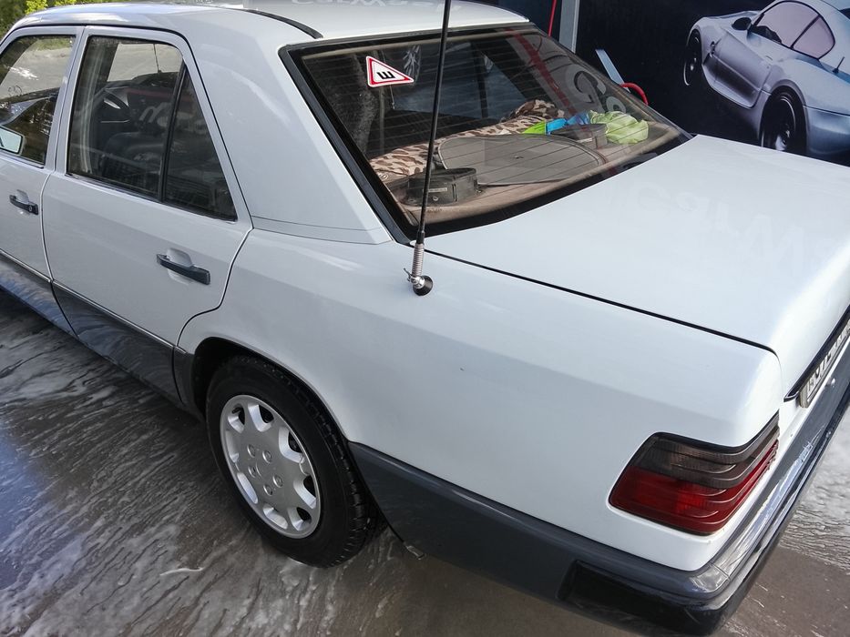 Продам мерседес 124