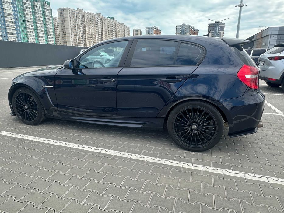 Продам BMW E87